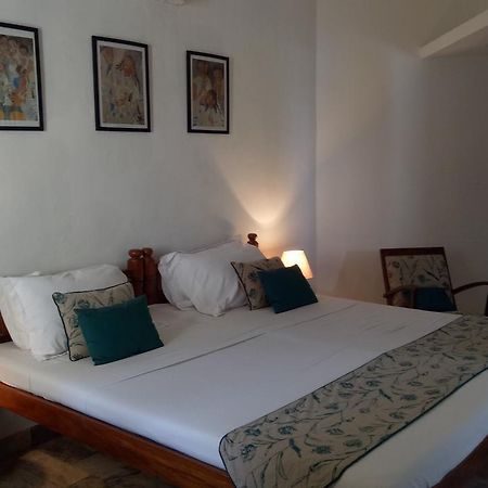 L'Escale Hotel Puduccseri Kültér fotó