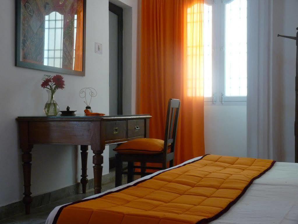 L'Escale Hotel Puduccseri Kültér fotó